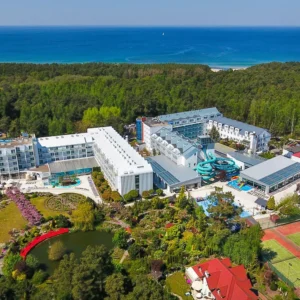 Prázdninový resort u Baltu s obřím aquaparkem a jídlem
