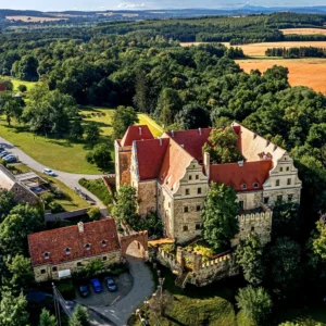 Adults only zámek s neomezeným spa L'Occitane a stravou