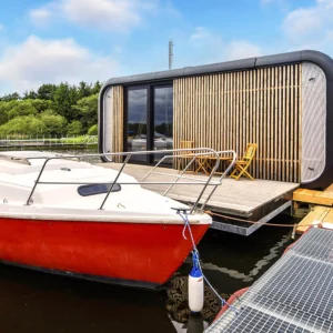 Pobyt v plovoucím obytném modulu na Lipně