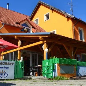 Pohoda v penzionu u Lipna se snídaní či polopenzí