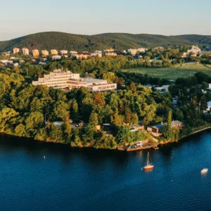 4* hotel u Brněnské přehrady s jídlem a wellness