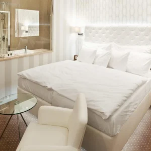 Pobyt v srdci Liberce i s luxusní tříchodovou večeří