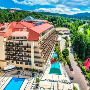 Rodinný pobyt v resortu ve Visle: aquapark a jídlo