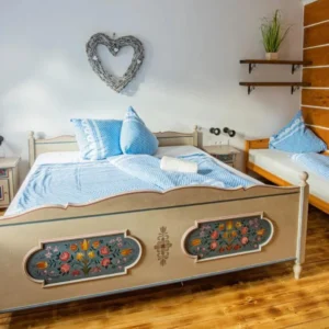 Pobyt v šumavské roubence se snídaní či polopenzí