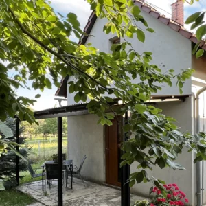 Útulná chata obklopená přírodou: 5 min. od Kroměříže