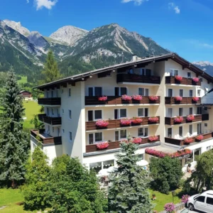 Dachstein: jídlo, wellness, karta hosta, 2 děti zdarma