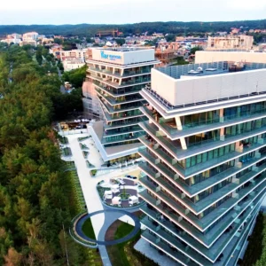 Spa resort u Baltu: sauny, bazény i vířivky, 2 děti zdarma