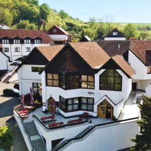 Hotel v Českém středohoří s jídlem i saunou