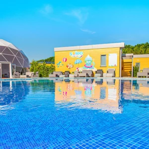 Skvělý rodinný rezort na Baltu: herny, hřiště i animace