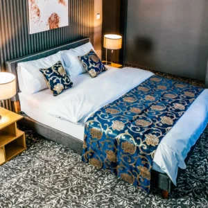 Designový hotel v Mariánkách se snídaní i privátním wellness