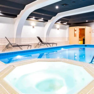 Hotel v centru Vratislavi: jídlo a neomezený wellness