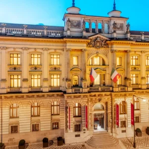 Honosný hotel v Praze i se snídaněmi či wellness