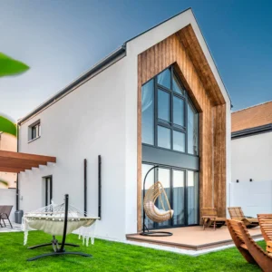 Moderní domek u Baltu až pro 6 osob: jídlo i wellness