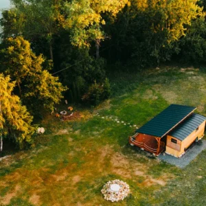 Relax ve stylové maringotce u Dvora Králové pro dva