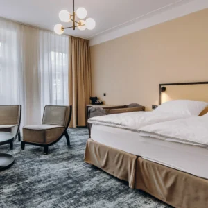 Pobyt v Karlových Varech: snídaně, jízda kočárem i masáž