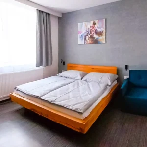 Pobyt v klidné části Liberce: hotel a hostel se snídaní