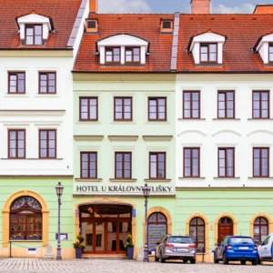 Pobyt v centru Hradce Králové s jídlem i wellness