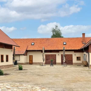 Pobyt nedaleko Valtic se snídaní a privátním wellness