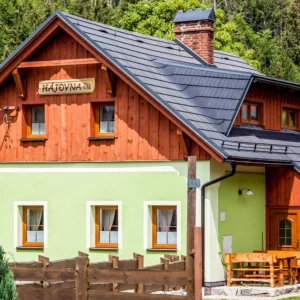 Pobyt na Dolní Moravě: apartmány i chalupa až pro 14 os.