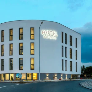 Moderní hotel v Brandýse nad Labem i včetně snídaní