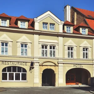 Mladá Boleslav: hotel se snídaní, historické centrum