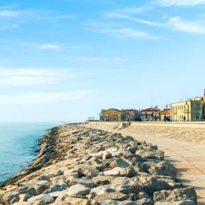 Léto v Caorle: hotel u pláže a se snídaní