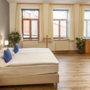 Penzion v Trutnově s jídlem i největší postelí v ČR