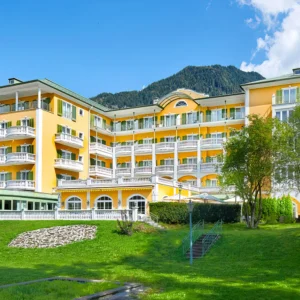 Pobyt v údolí Gastein: polopenze, wellness, zastávka skibusu