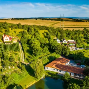 Pobyt v rodinném vinařství s jídlem i konzumací vína