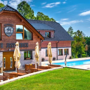 Parádní ranč v České Sibiři: jídlo, wellness i koně