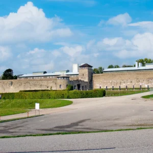 Jednodenní poznávací zájezd do Mauthausenu a Lince