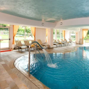 Italské Alpy: hotel v Pinzolu s wellness, lázní a guest card