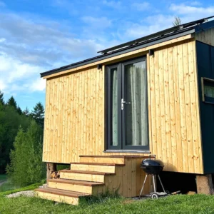 Útulný tiny house u Adršpachu až pro 4 osoby