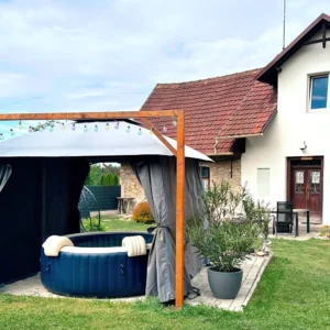 Podhůří Orlických hor: chata s vířivkou i grilem