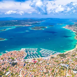 Biograd na Moru: 4* hotel se snídaní nebo polopenzí