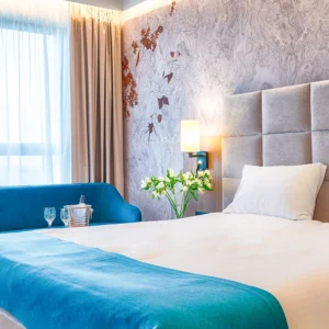 Pobyt v srdci Varšavy: snídaně i vstup do sauny