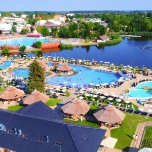 Koupání a wellness u Debrecínu: slavné termály Hungarospa