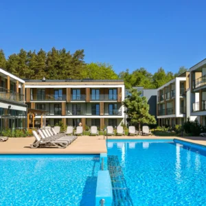 Krásný resort na Baltu: wellness, bazén a jídlo
