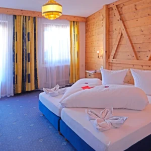 Tyrolské Alpy: 3* hotel s polopenzí, wellness a karta výhod