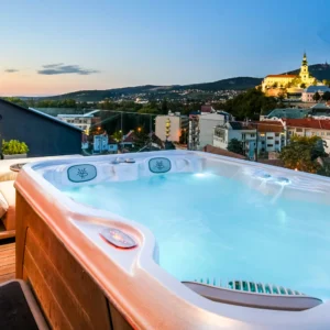 Romantika v Nitře s wellness na střeše a snídaní