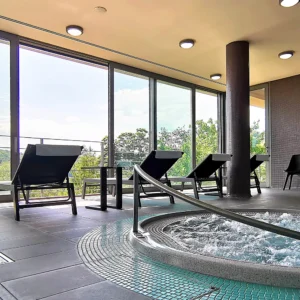 Wellness pobyt na Náchodsku s jídlem i vínem