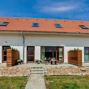 Plně vybavené apartmány u Třeboně se zahradou