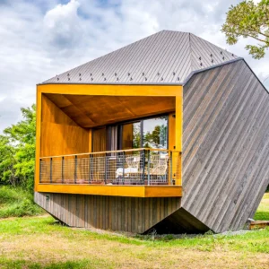 Adult-friendly pobyt v designové chatce se saunou a vířivkou