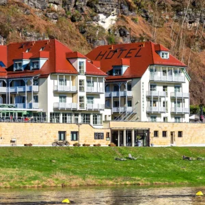 Saské Švýcarsko: hotel na břehu Labe s wellness