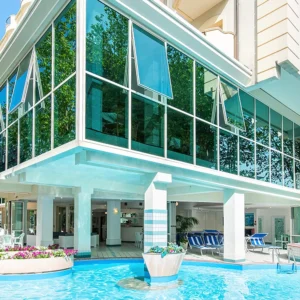 Italský Jadran: 4* hotel blízko Rimini, wellness i jídlo