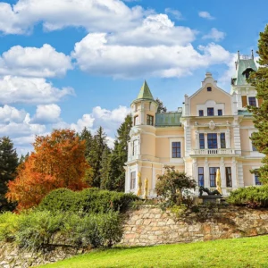 Chateau ve Varech s jídlem a neomezeným wellness