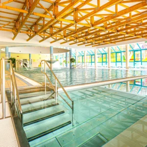 Relax v Bardejovských lázních se stravou, procedurami i wellness