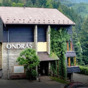 Dovolená se snídaní či polopenzí přímo pod Lysou horou