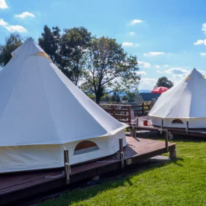 Polské Krkonoše: glampingové stany u Jelení Hory