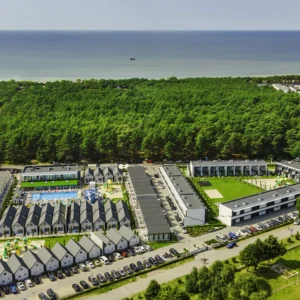 Domky či apartmány u Baltu s wellness i animací